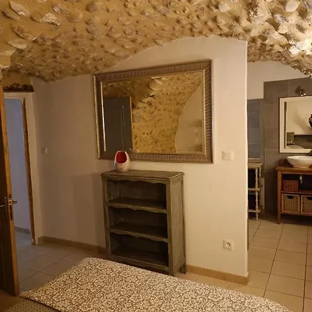 Entre Vignes Et Oliviers Apartment *