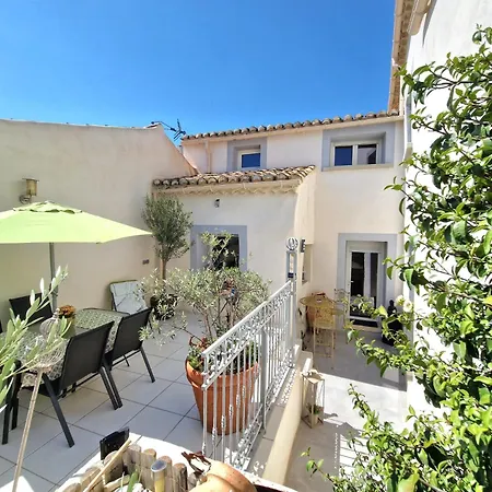 Apartment Entre Vignes Et Oliviers *