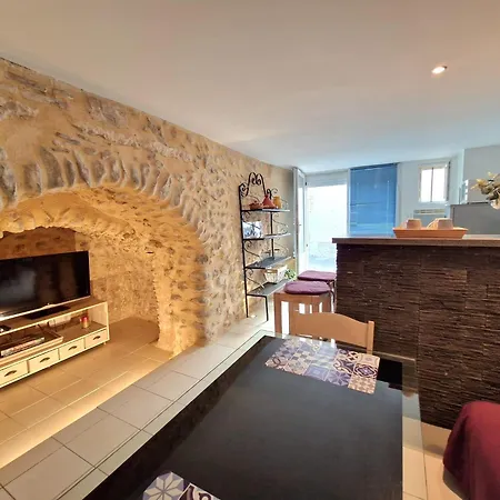 Apartment Entre Vignes Et Oliviers *